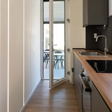 Tre Gemme In Centro - Azure