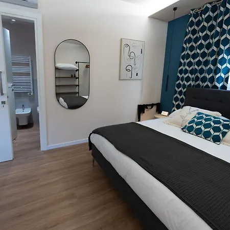 Tre Gemme In Centro - Azure *