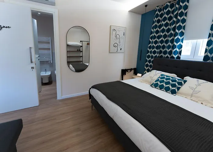 Tre Gemme In Centro - Azure *