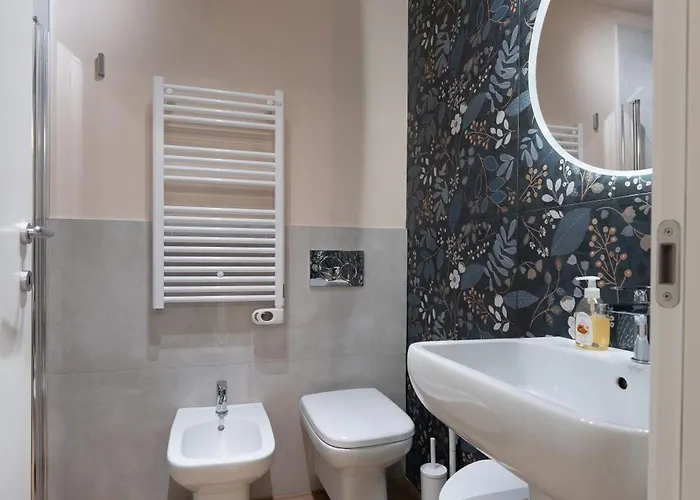 Tre Gemme In Centro - Azure